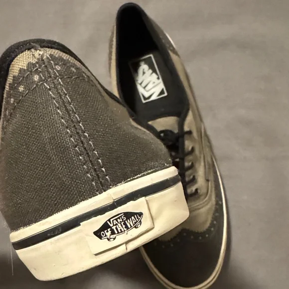 Vans Unisex Black and Grey Sneakers - Picture 4 of 7
